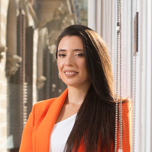 EMMA  HAKOBYAN
